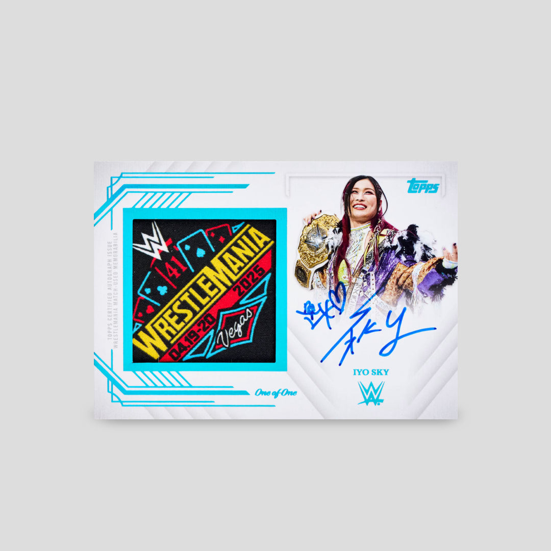 2025 Topps WWE Royalty Hobby Box